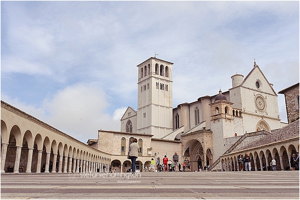 travel photographer umbria assisi basilica