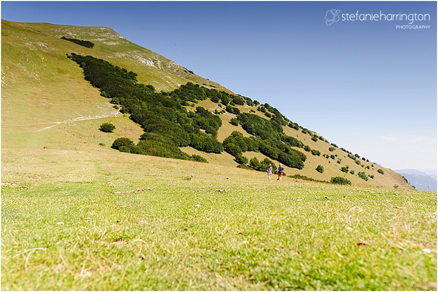 italy travel photographer | www.stefanieharrington.com | monte cucco park